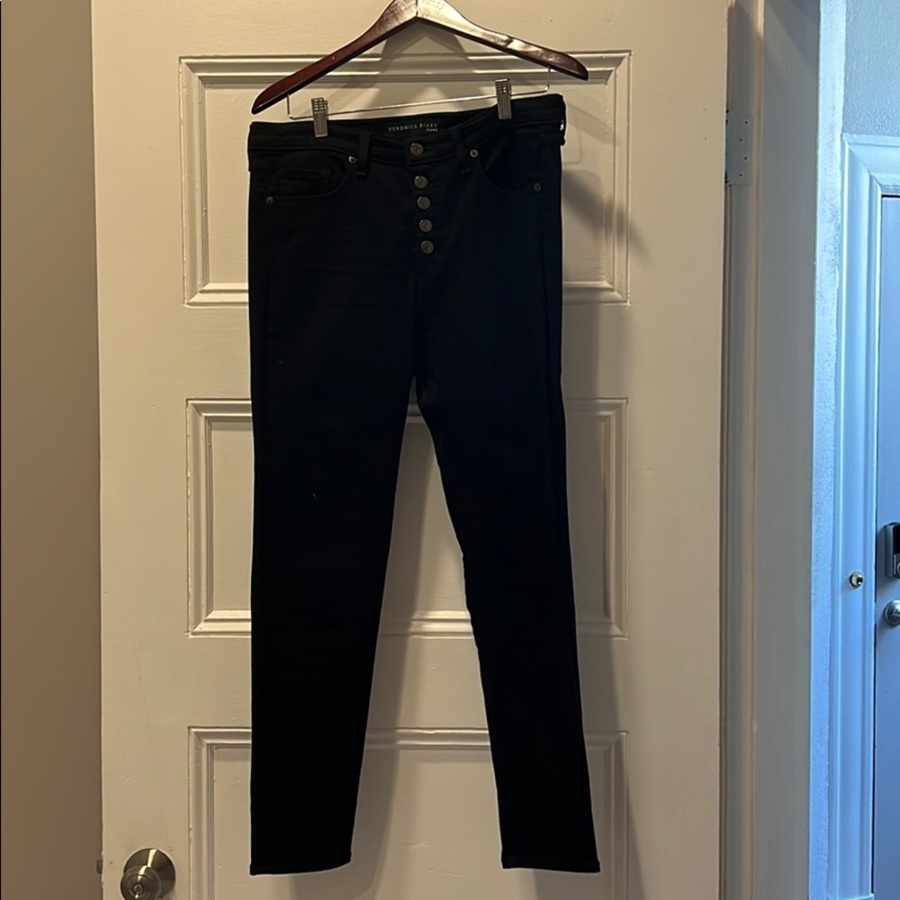 Black skinny jeans